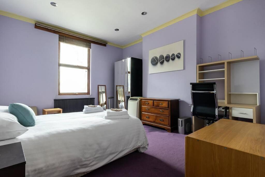 Stunning Three Bed In West Hampstead Appartamento Londra